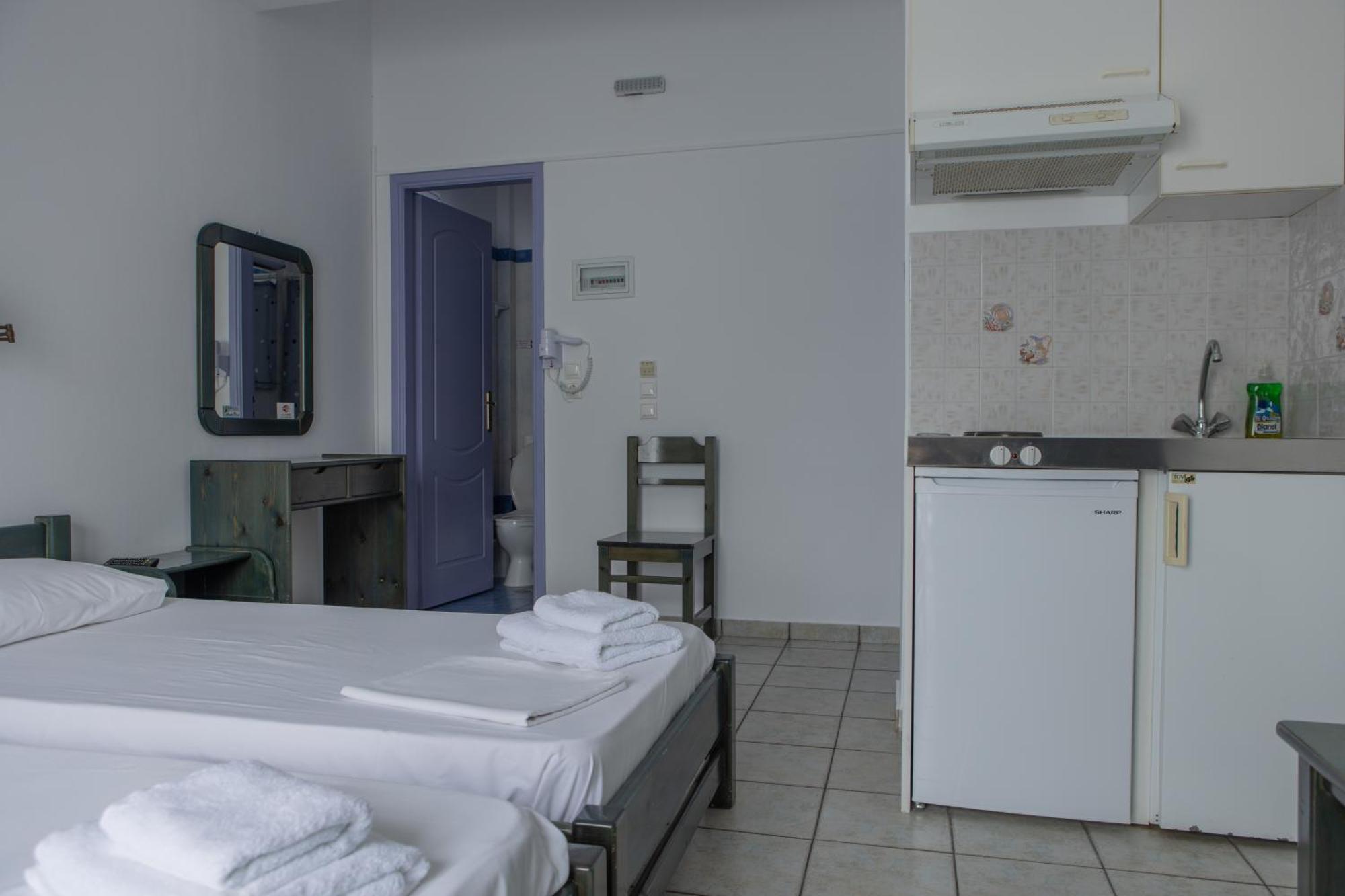 Soula Rooms Tínos Buitenkant foto