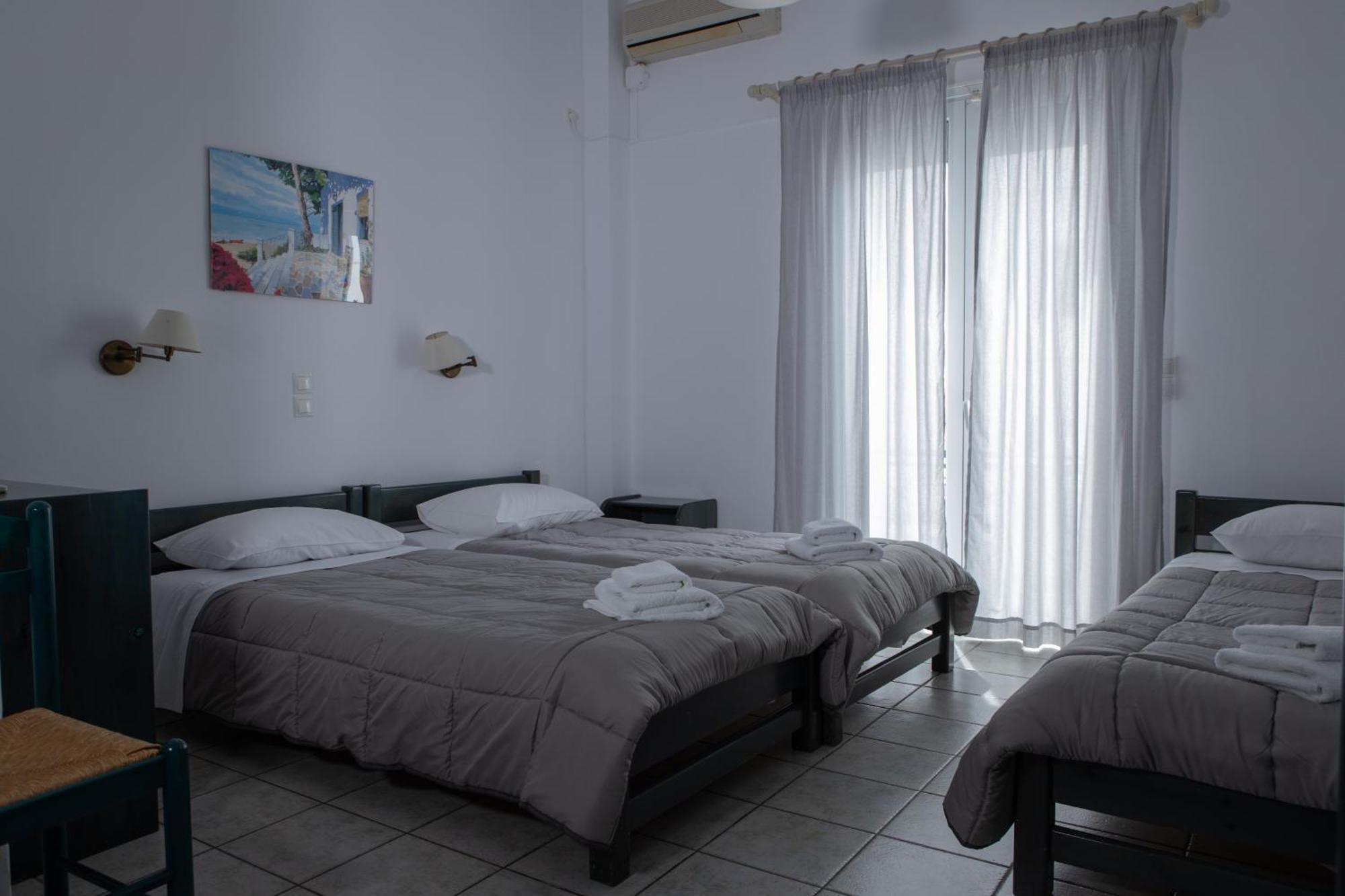 Soula Rooms Tínos Buitenkant foto